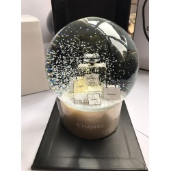 Luxury snowglobe 240